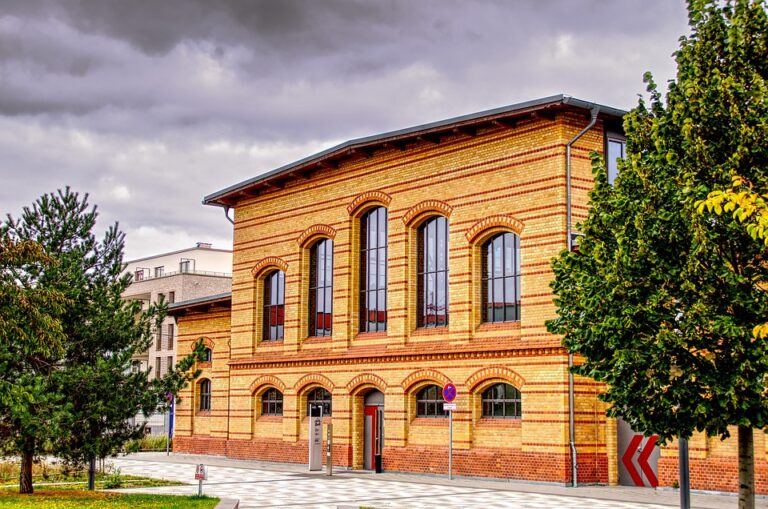 Mengapa Memilih Universitas Bhayangkara Bekasi untuk Menjadi Polisi Profesional